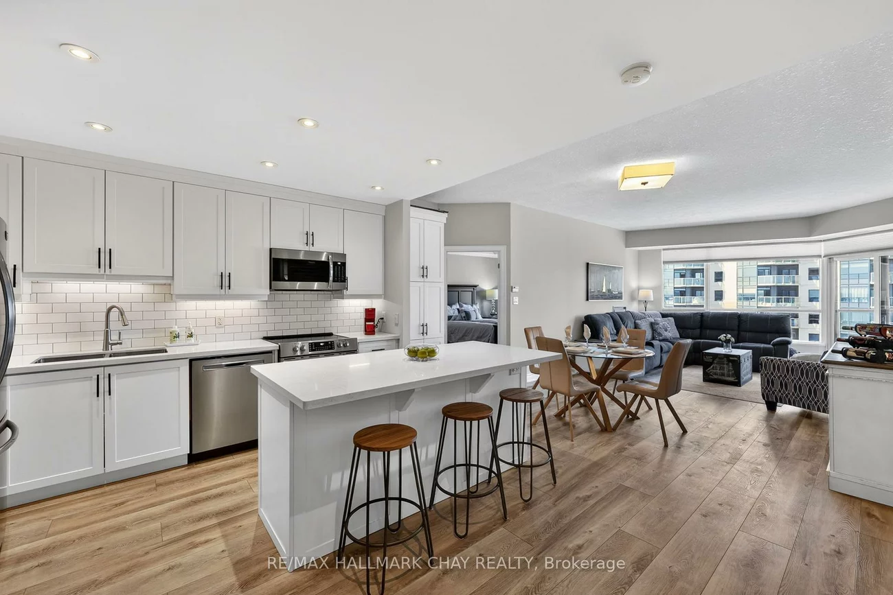 37, Ellen, City Centre, Barrie