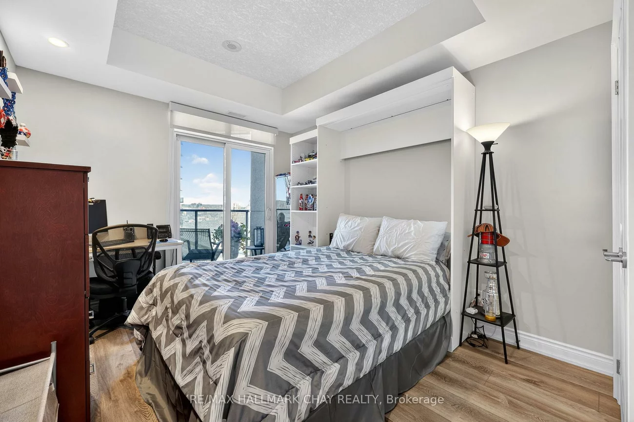 37, Ellen, City Centre, Barrie