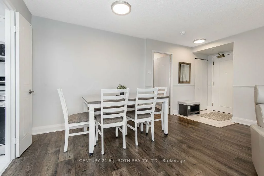 75, Ellen, City Centre, Barrie