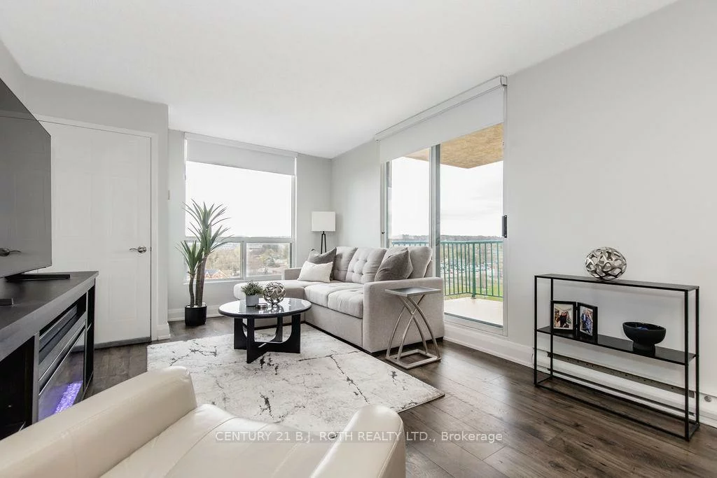 75, Ellen, City Centre, Barrie