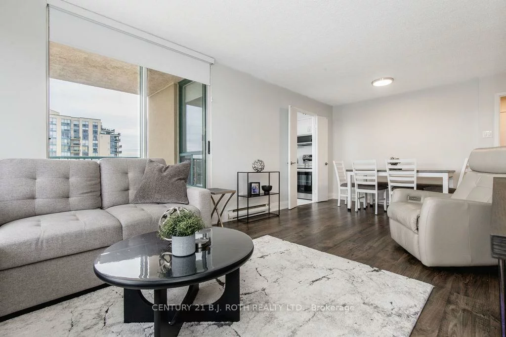 75, Ellen, City Centre, Barrie