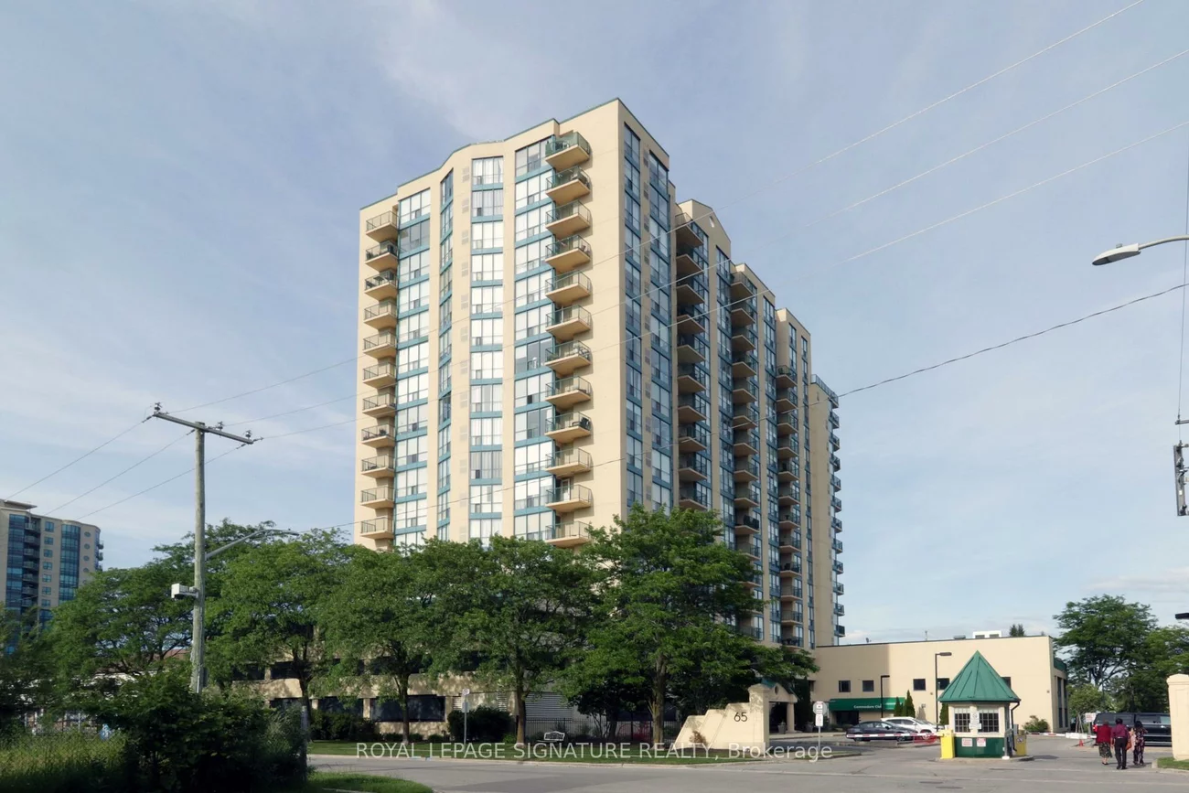65, Ellen, City Centre, Barrie