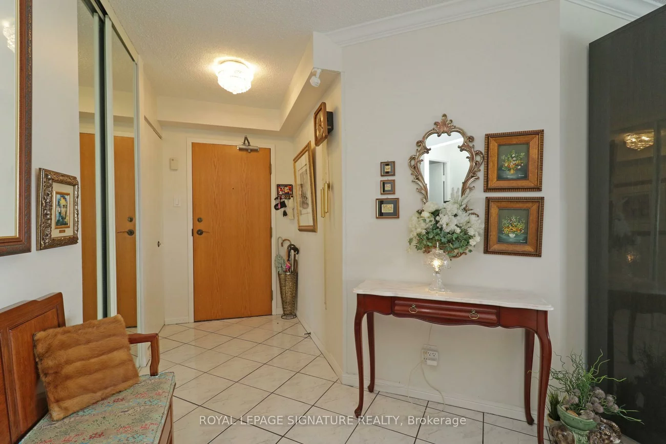 65, Ellen, City Centre, Barrie