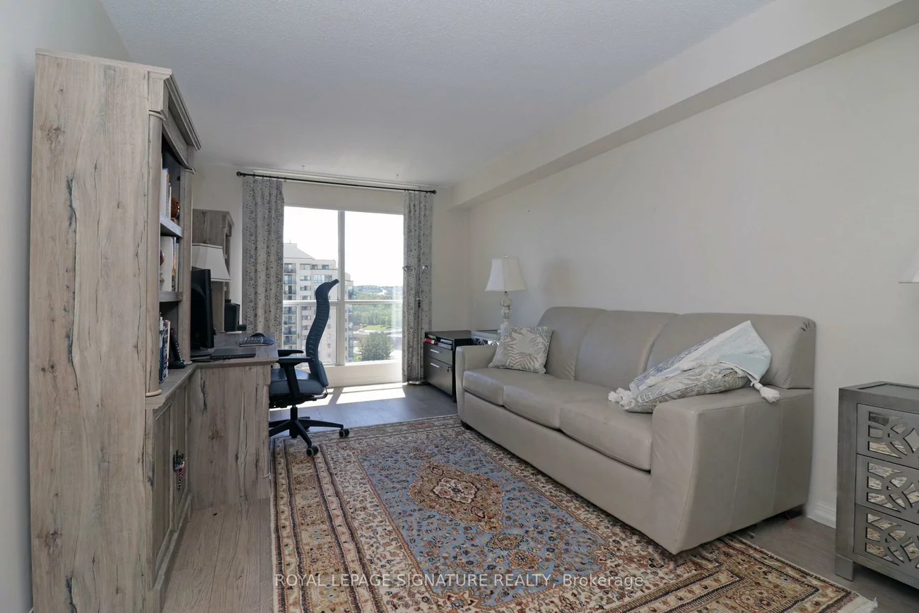 65, Ellen, City Centre, Barrie