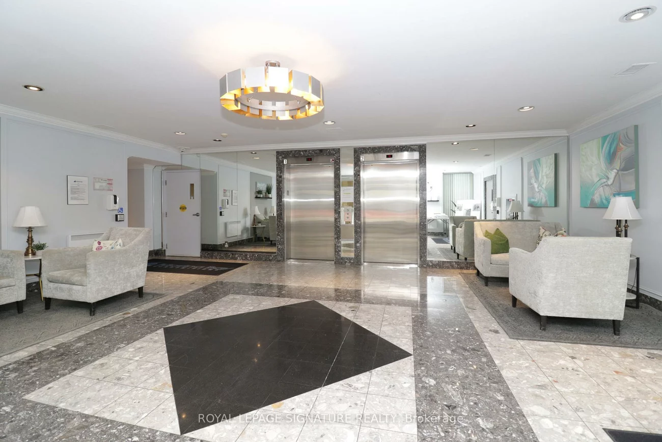 65, Ellen, City Centre, Barrie