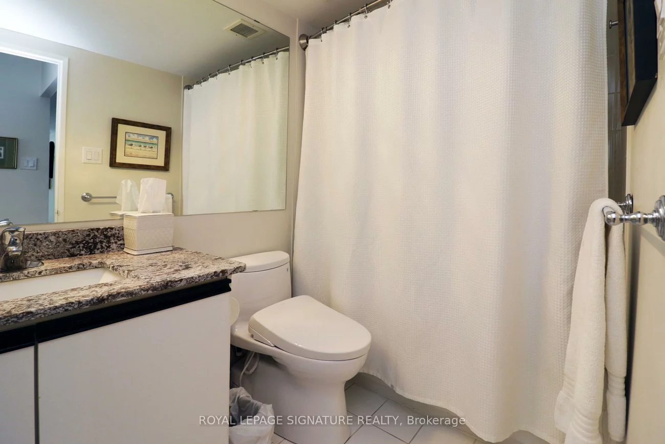 65, Ellen, City Centre, Barrie
