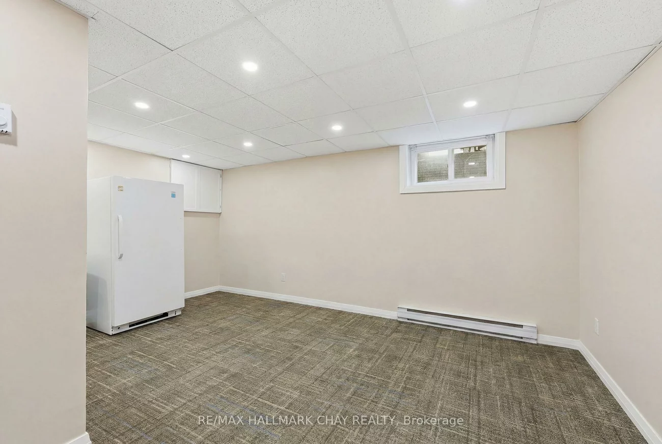 34-360, Blake, Codrington, Barrie