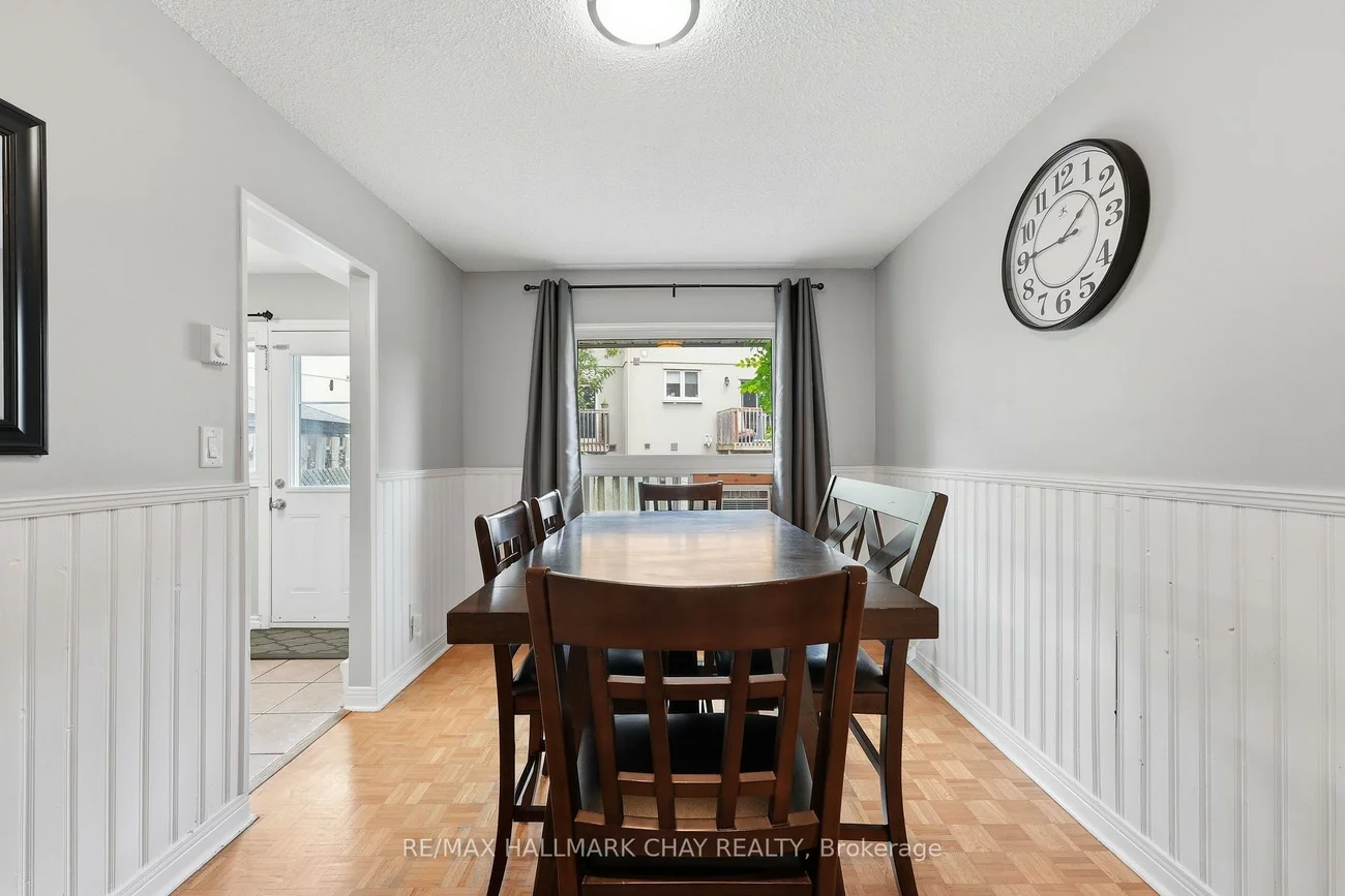 34-360, Blake, Codrington, Barrie