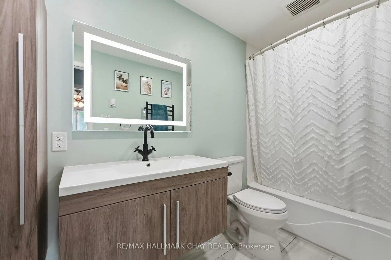 34-360, Blake, Codrington, Barrie