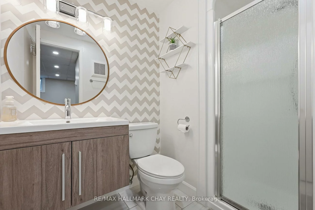 34-360, Blake, Codrington, Barrie