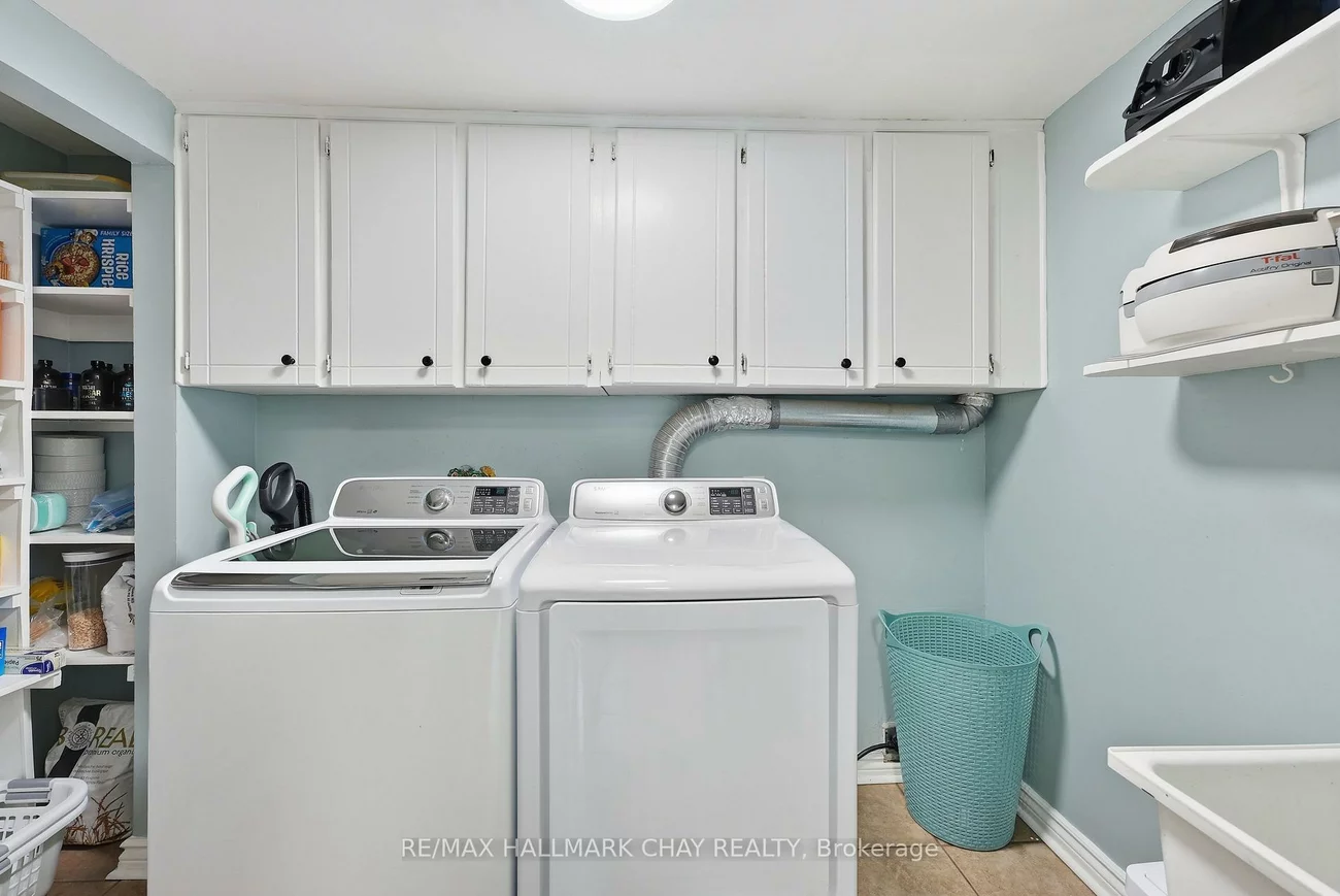 34-360, Blake, Codrington, Barrie