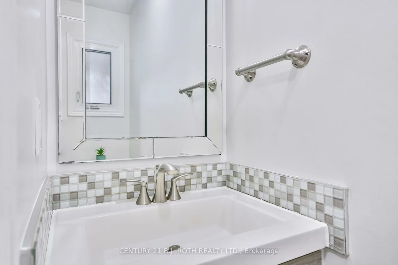 165, Kozlov, West Bayfield, Barrie