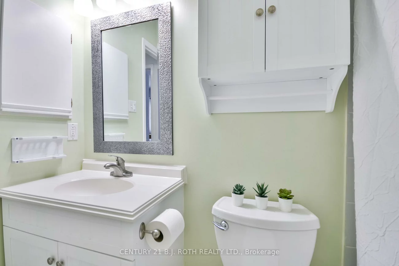 165, Kozlov, West Bayfield, Barrie