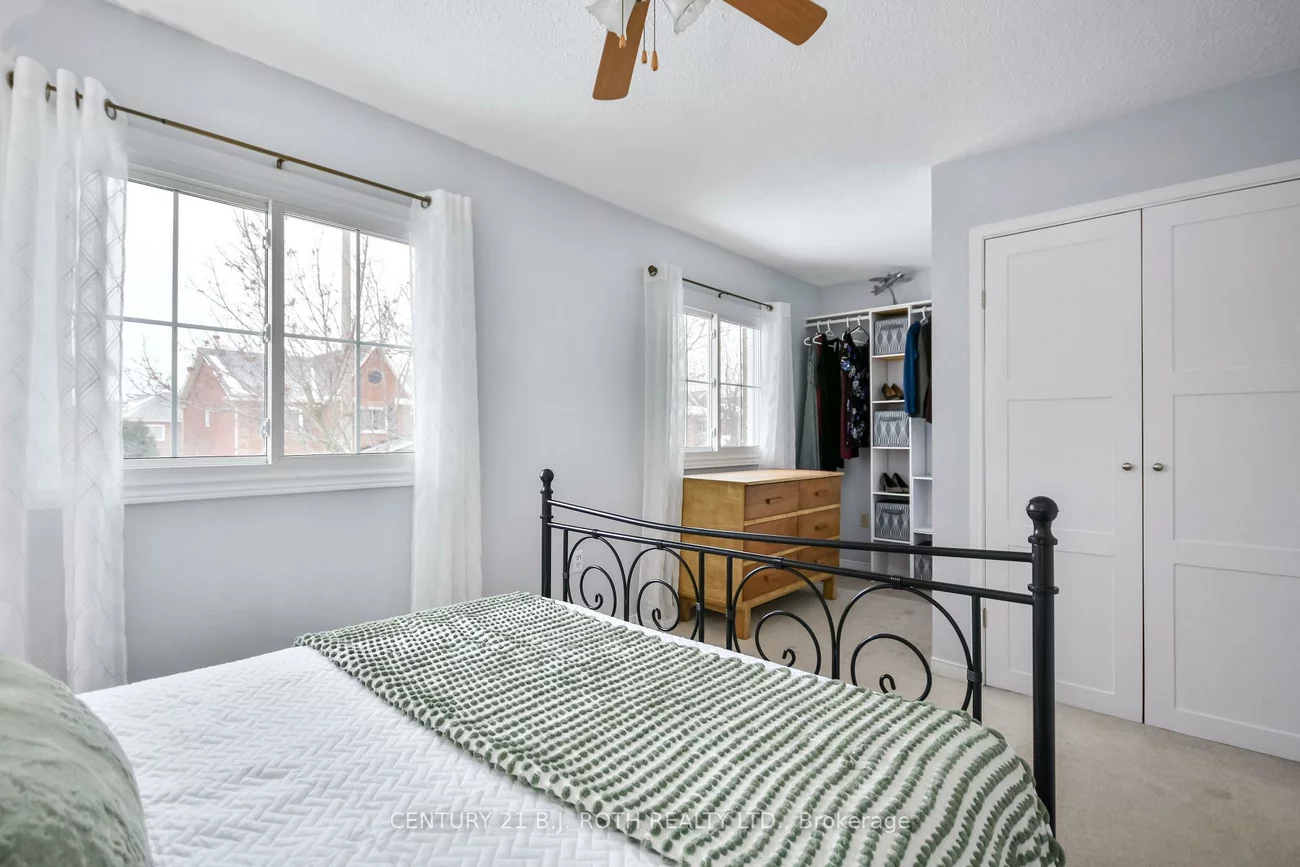 165, Kozlov, West Bayfield, Barrie