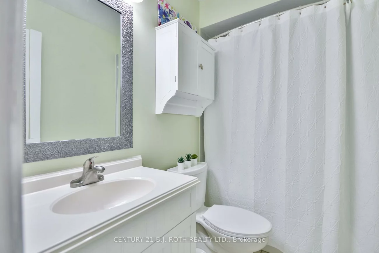 165, Kozlov, West Bayfield, Barrie