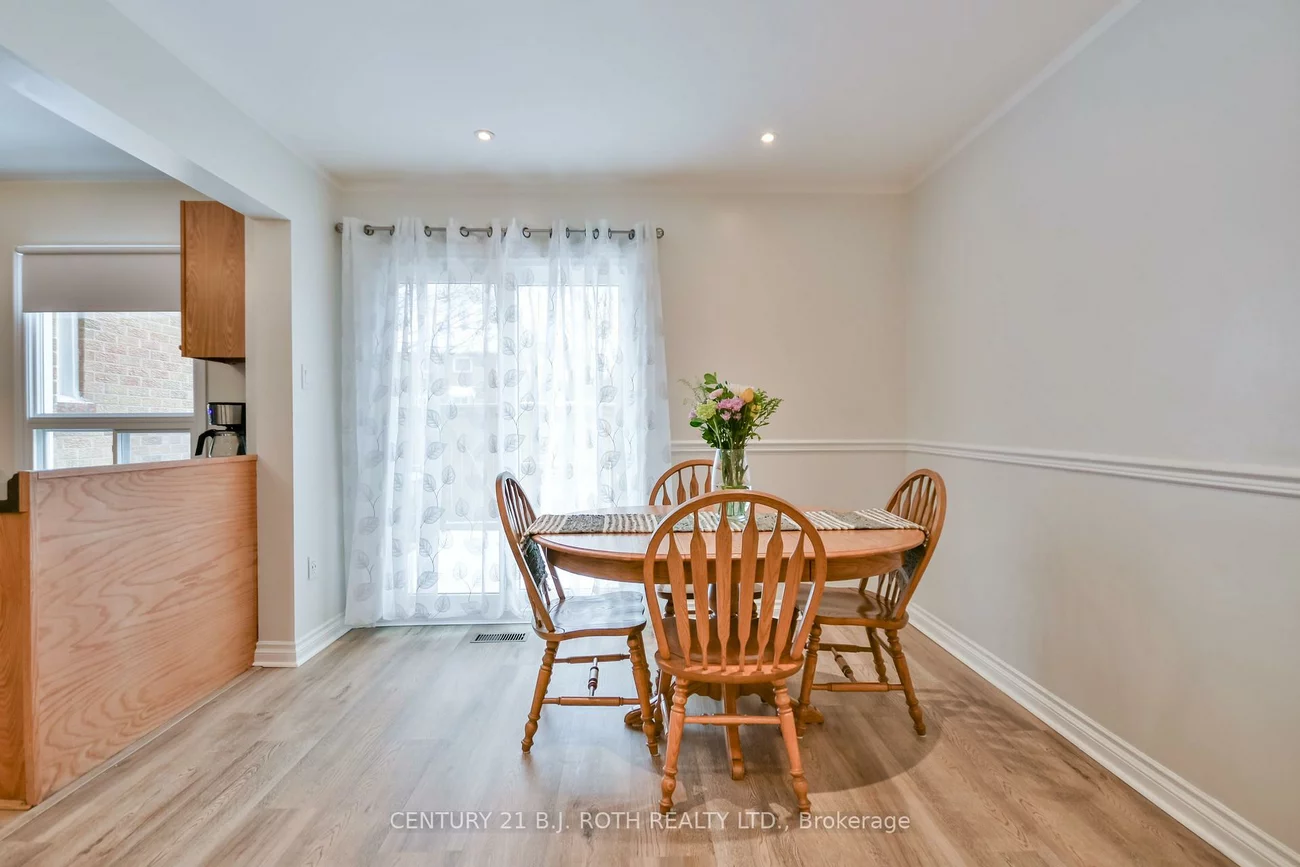 165, Kozlov, West Bayfield, Barrie