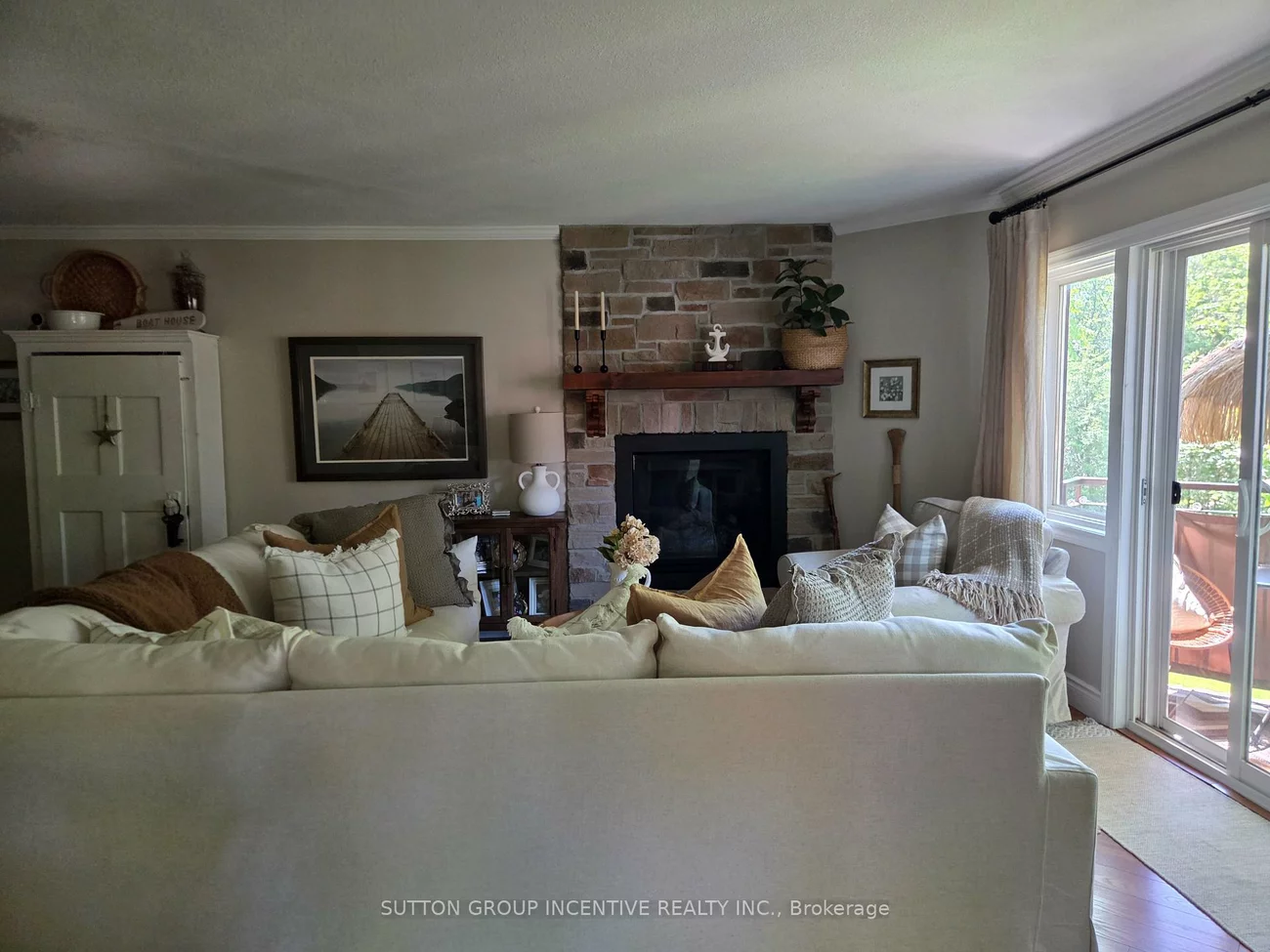 166, Owen, Wellington, Barrie