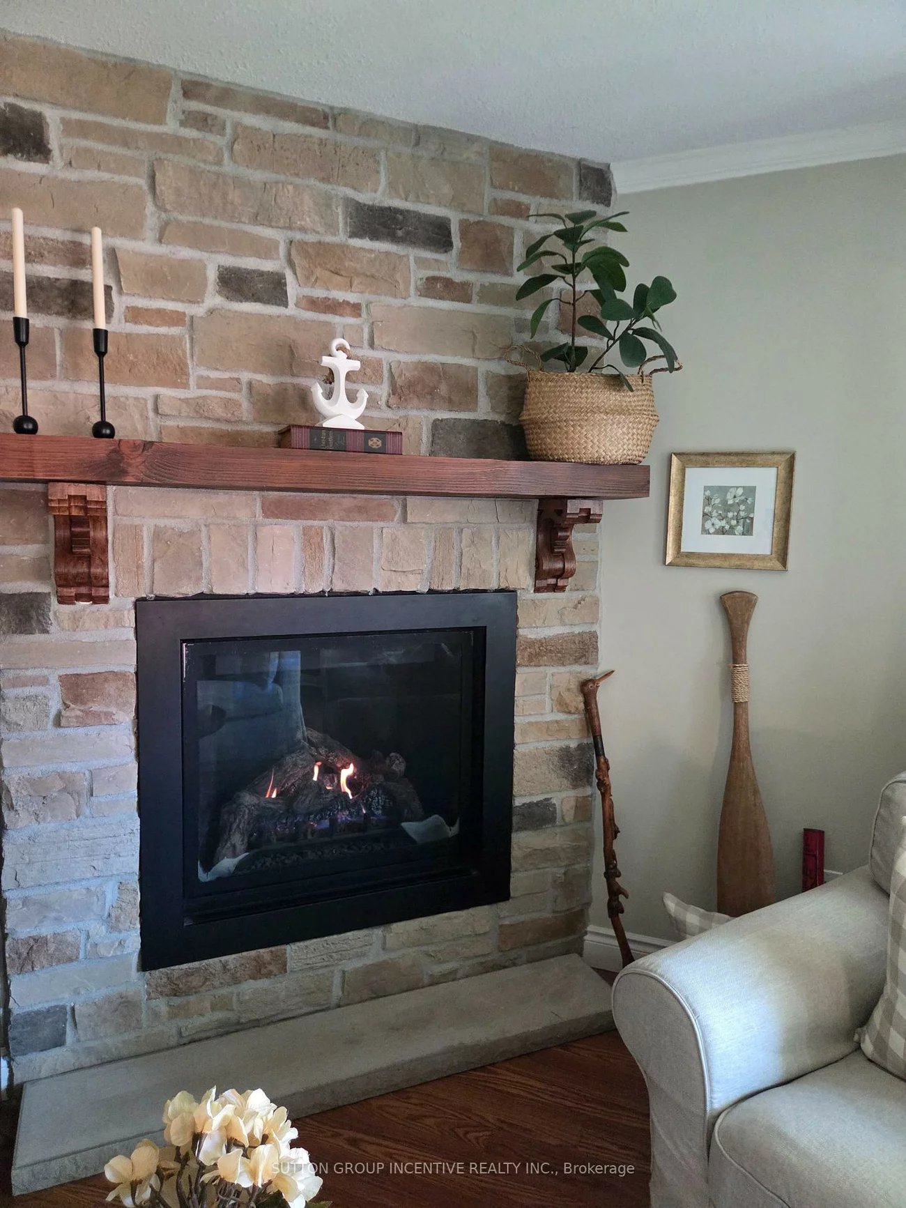 166, Owen, Wellington, Barrie