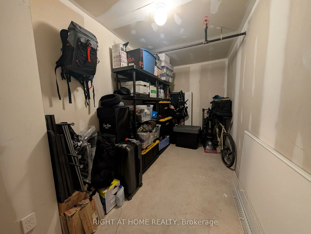 17, Cheltenham, Georgian Drive, Barrie
