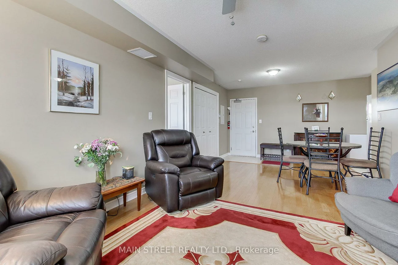 500, Mapleview, Holly, Barrie