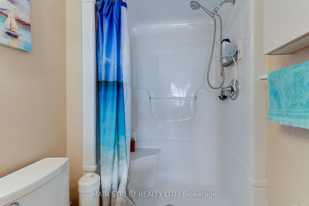 500, Mapleview, Holly, Barrie