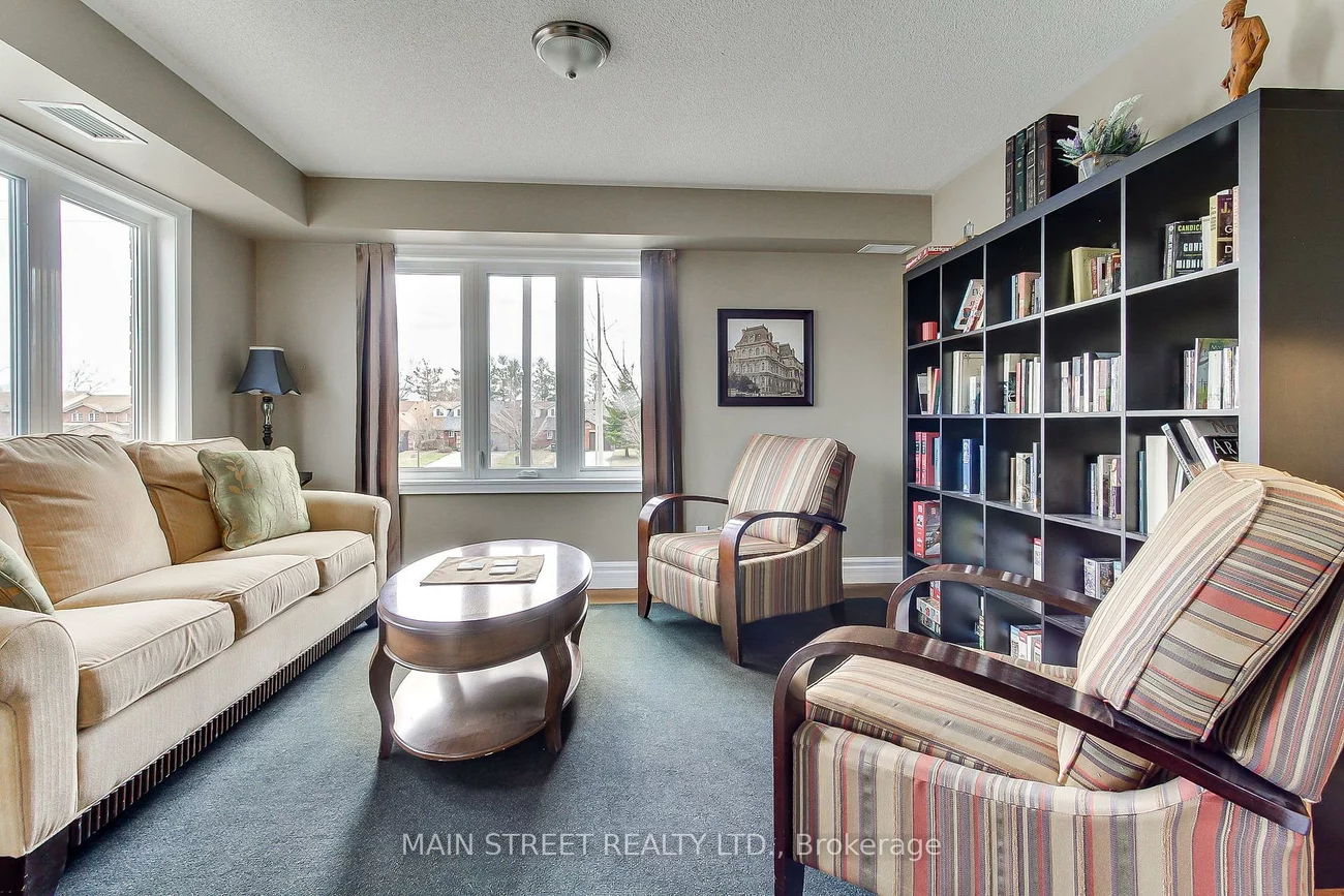 500, Mapleview, Holly, Barrie
