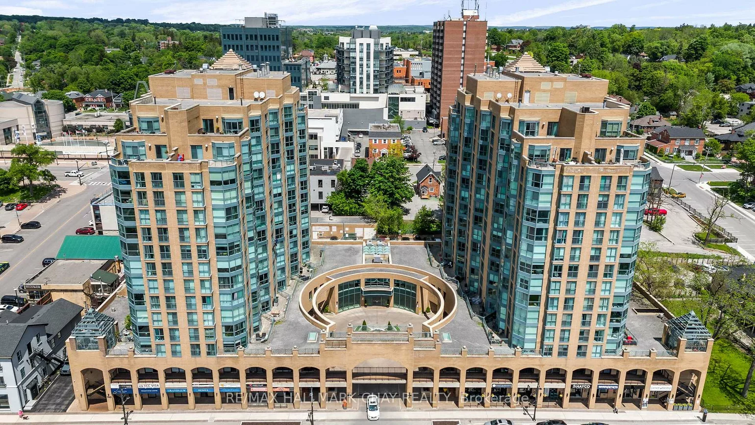 140, Dunlop, City Centre, Barrie