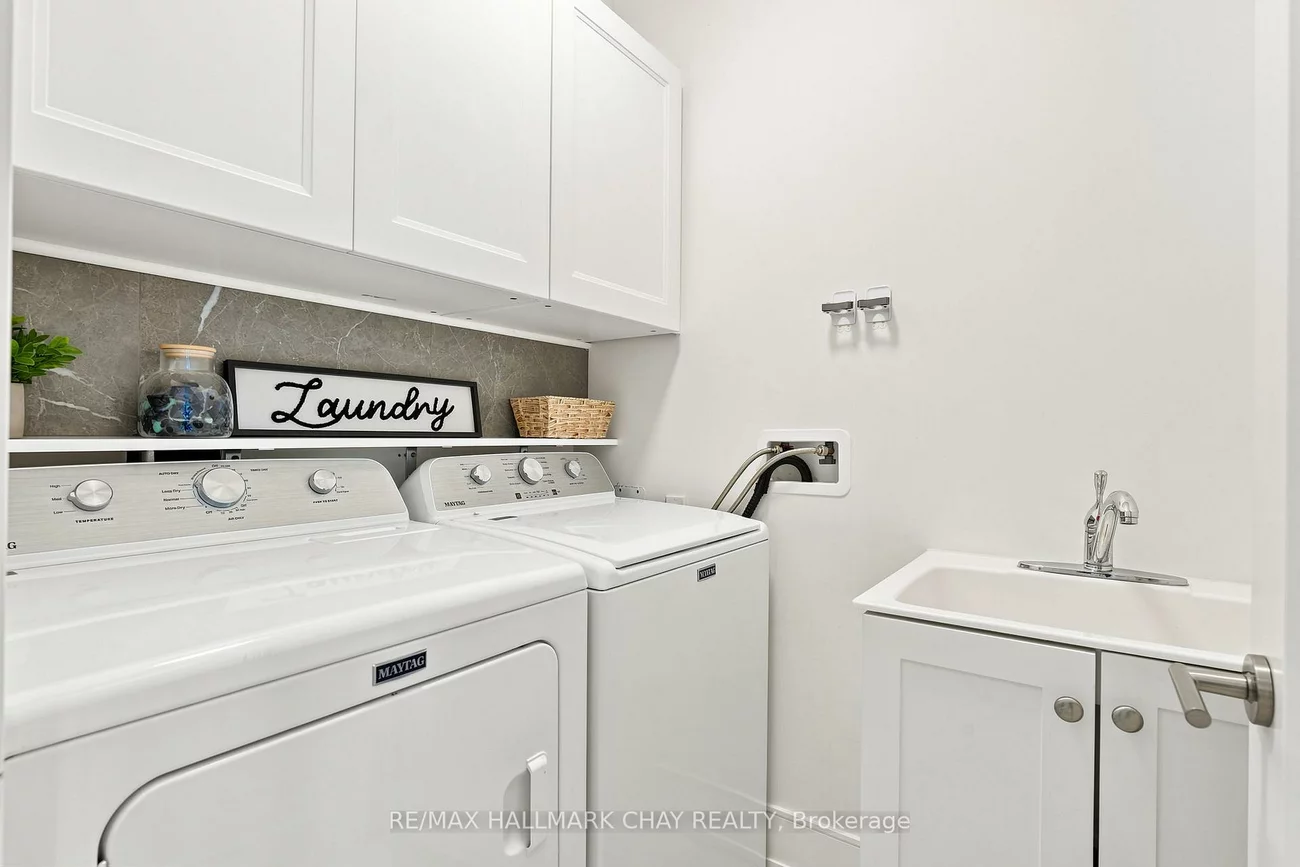 185, Dunlop, Lakeshore, Barrie