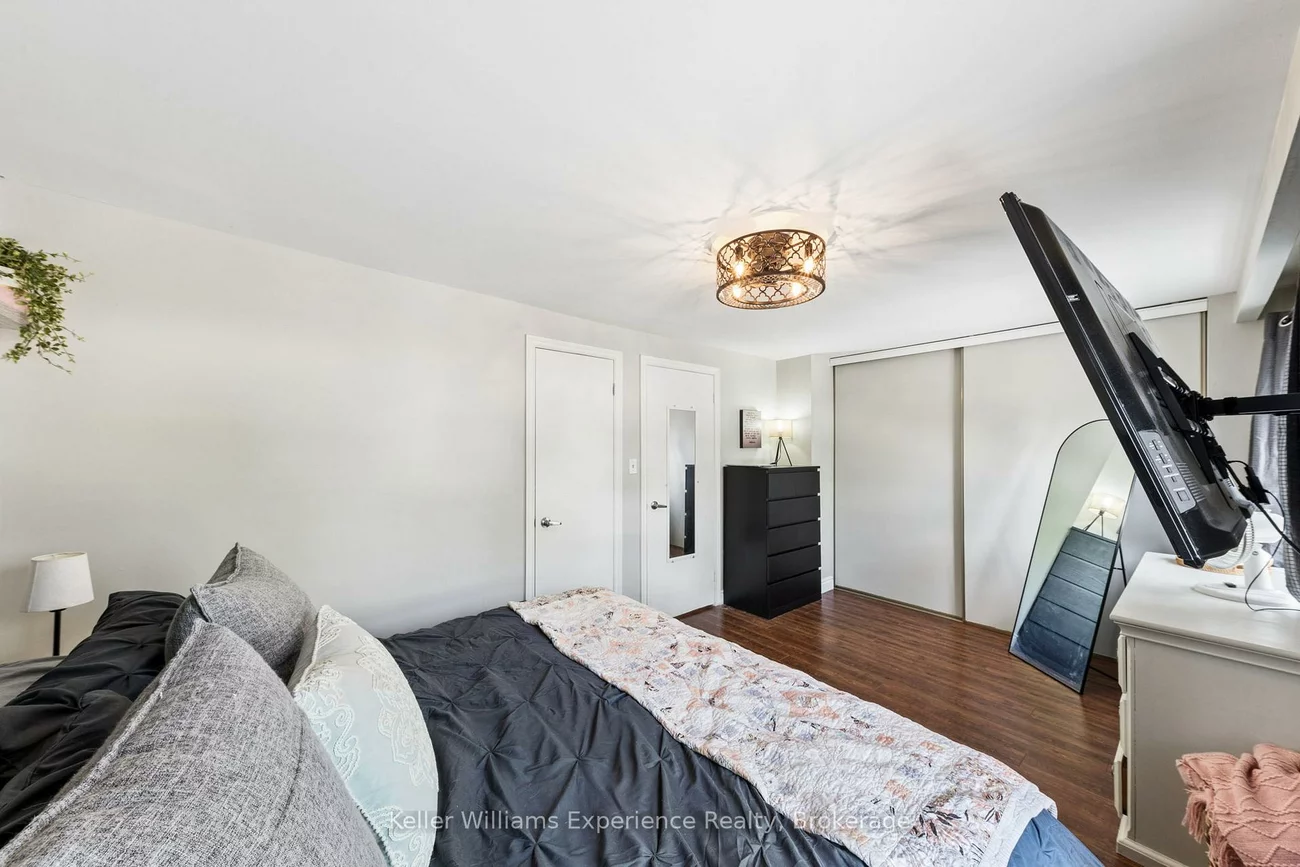 2, Bernick, Grove East, Barrie