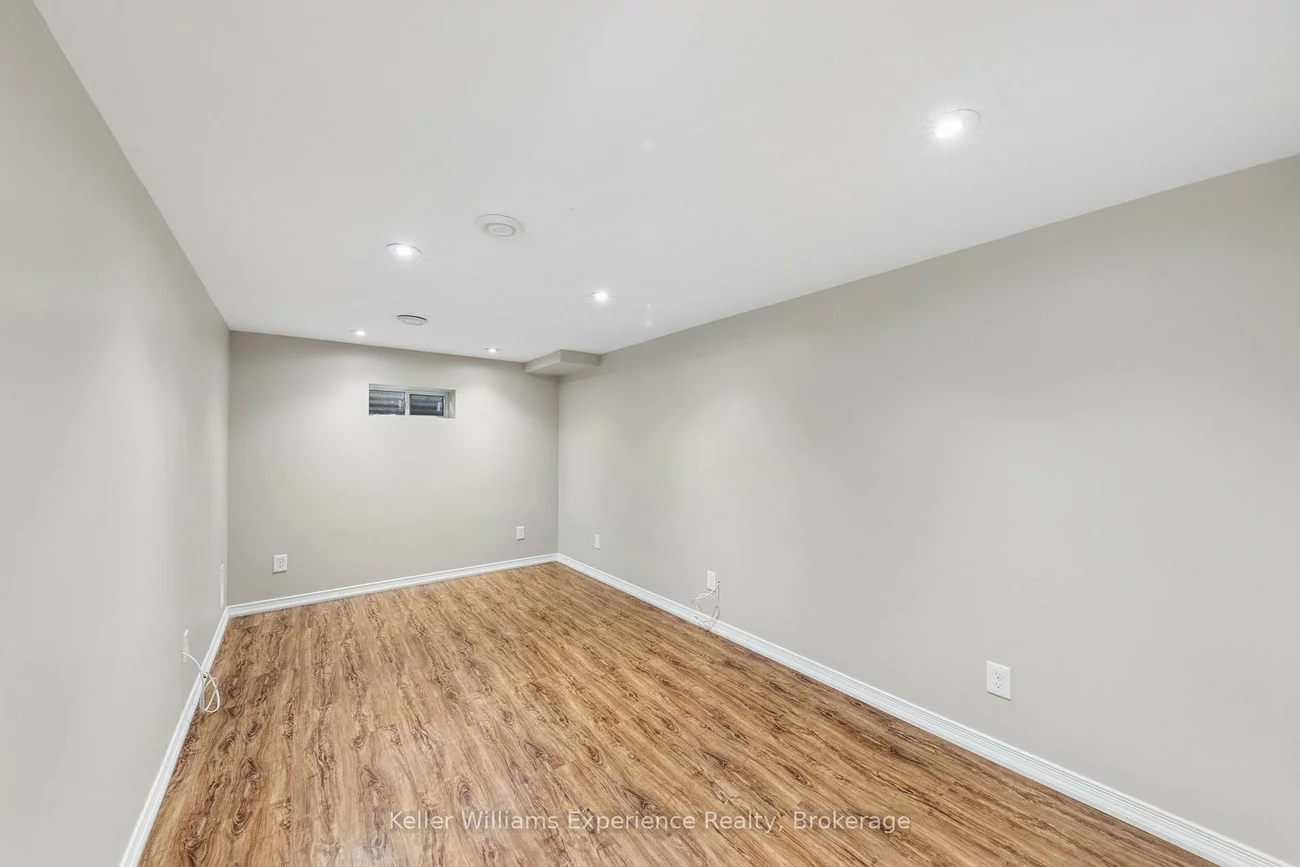 2, Bernick, Grove East, Barrie