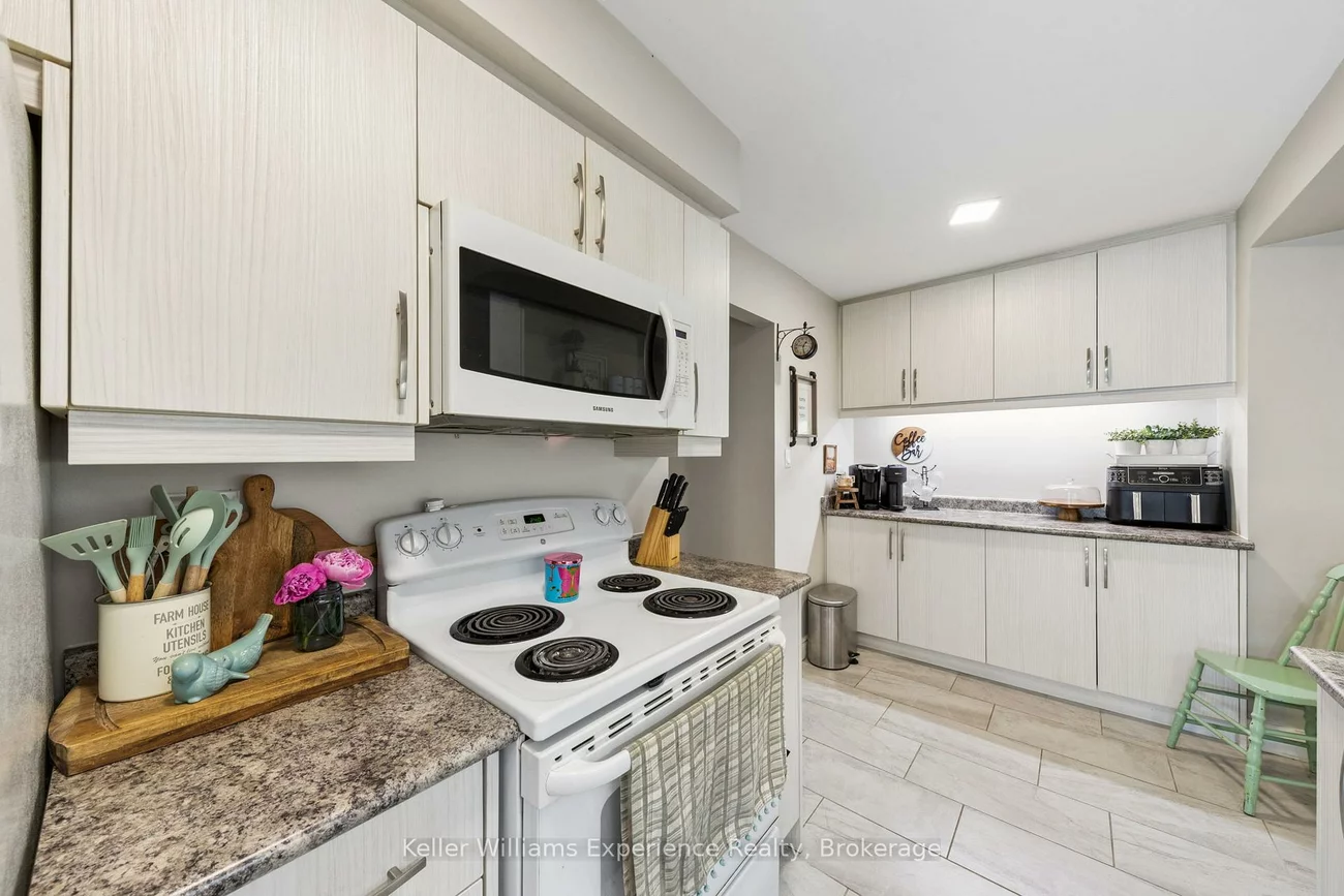 2, Bernick, Grove East, Barrie