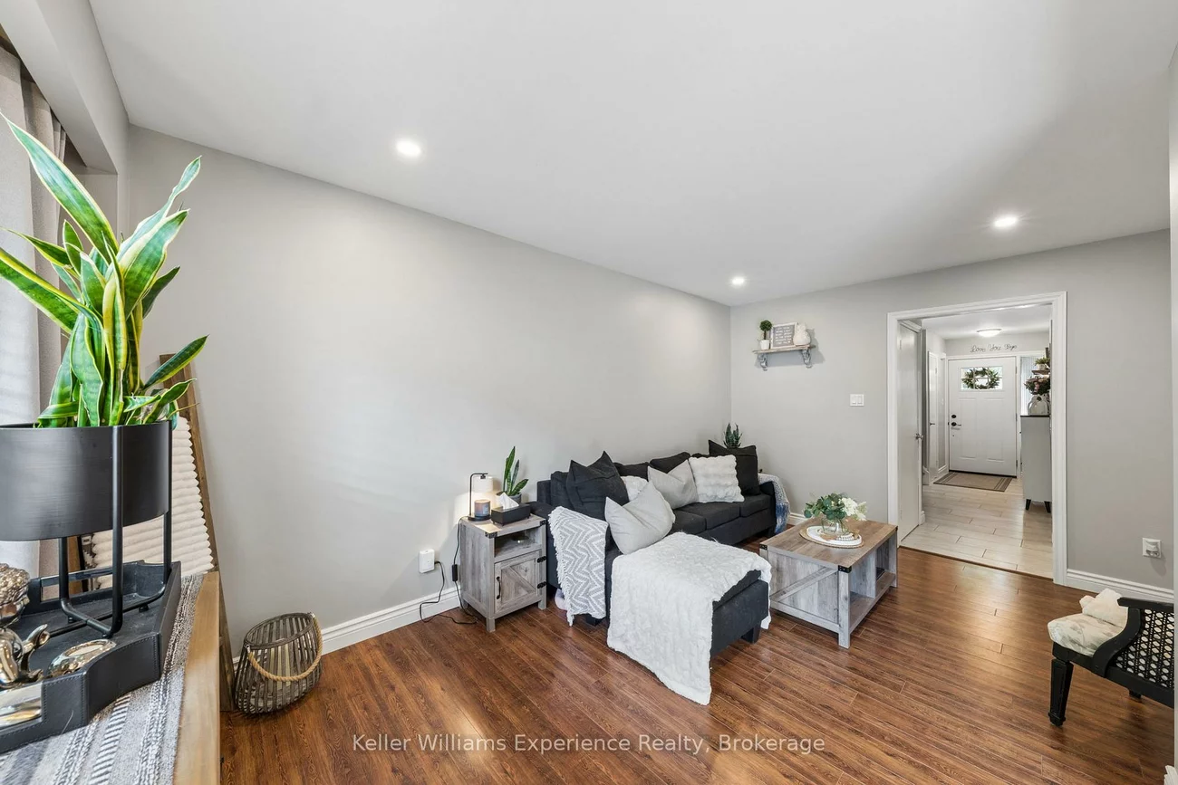 2, Bernick, Grove East, Barrie