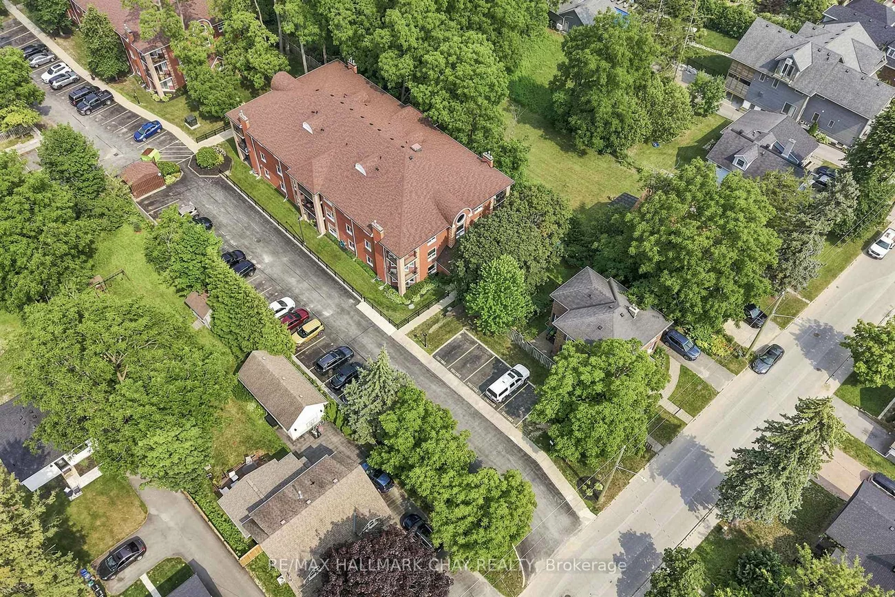 131, Clapperton, Wellington, Barrie