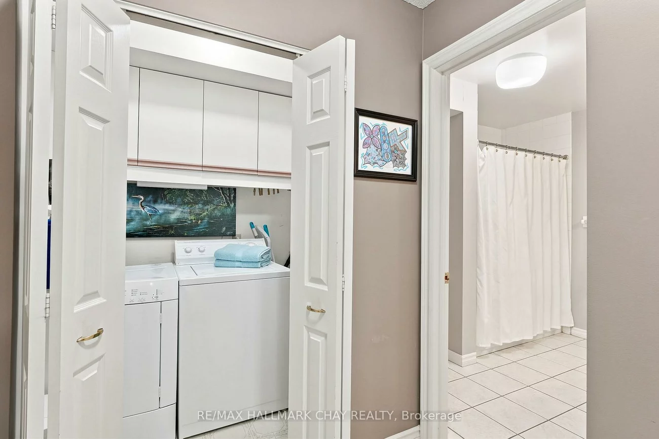 131, Clapperton, Wellington, Barrie