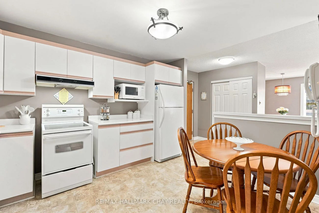 131, Clapperton, Wellington, Barrie
