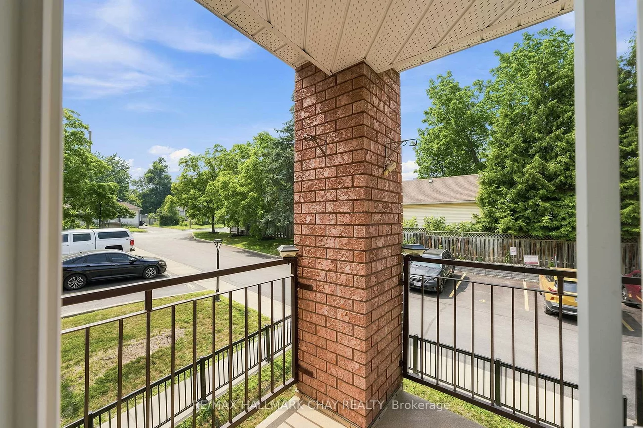 131, Clapperton, Wellington, Barrie