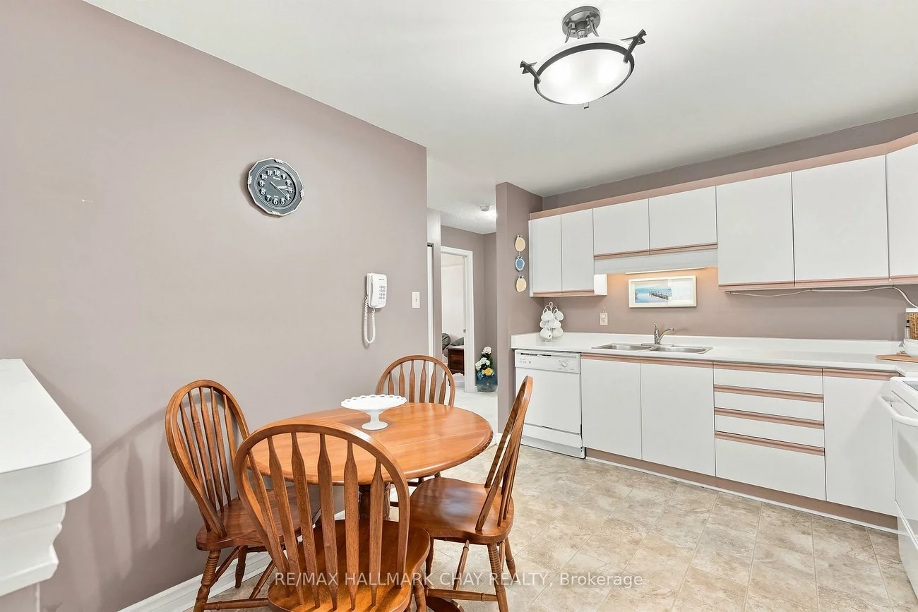 131, Clapperton, Wellington, Barrie