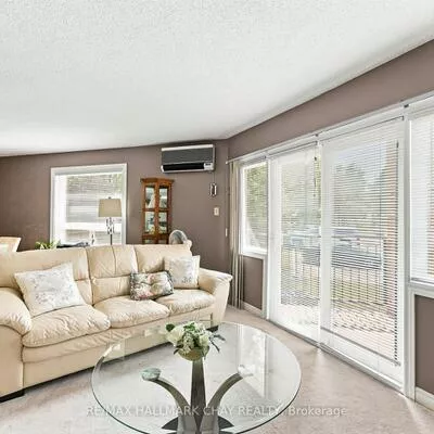 131, Clapperton, Wellington, Barrie