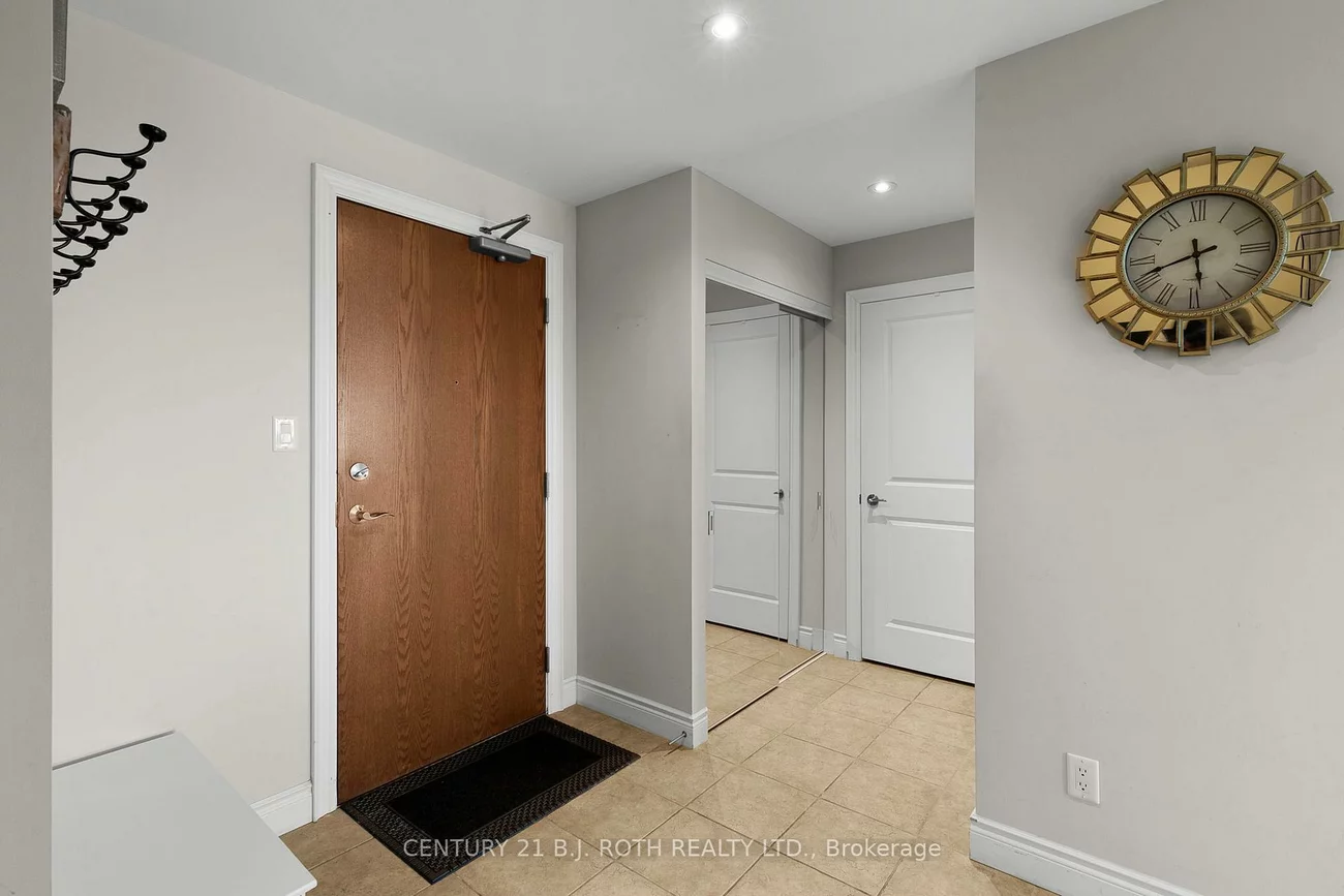 37, Ellen, City Centre, Barrie