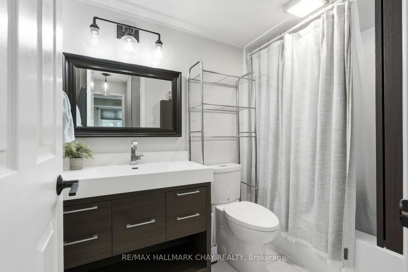10C, Coulter, Sunnidale, Barrie