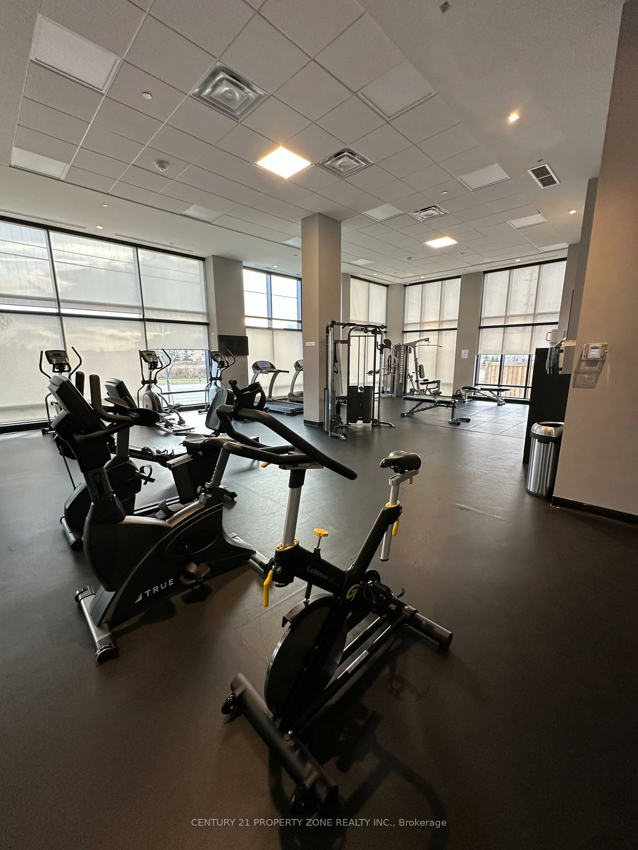 681, Yonge, Painswick South, Barrie