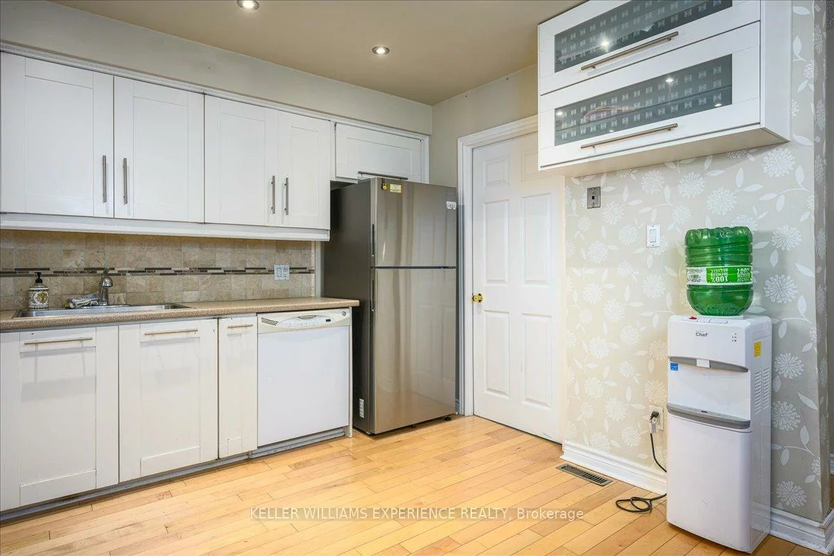 237, Steel, Codrington, Barrie