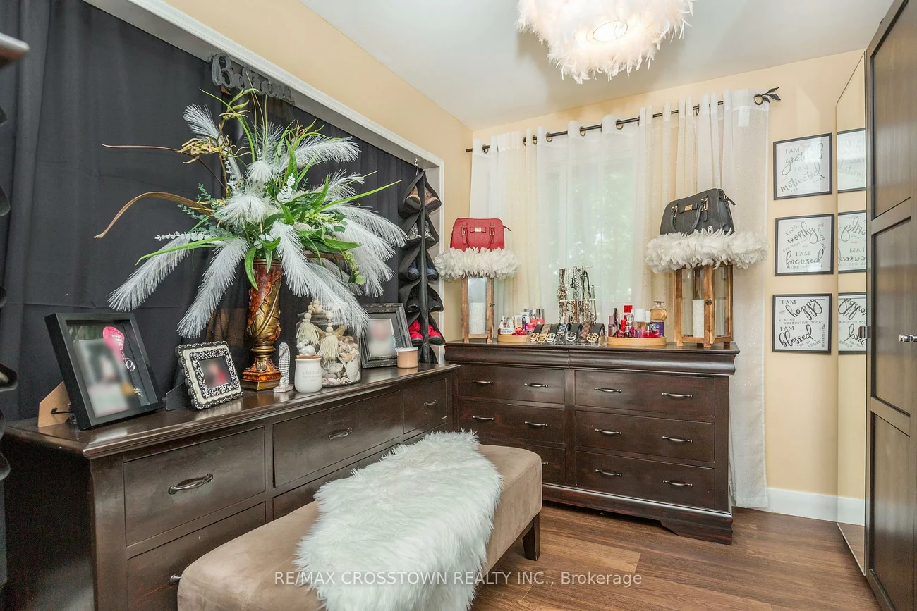 360, Blake, Codrington, Barrie