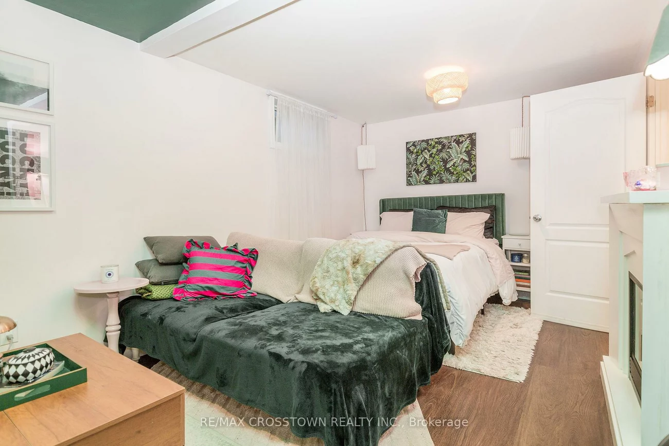 360, Blake, Codrington, Barrie