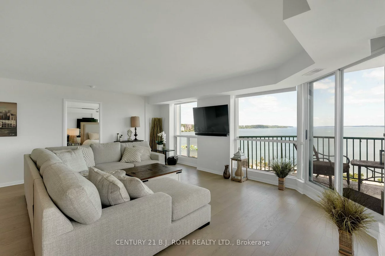65, Ellen, City Centre, Barrie