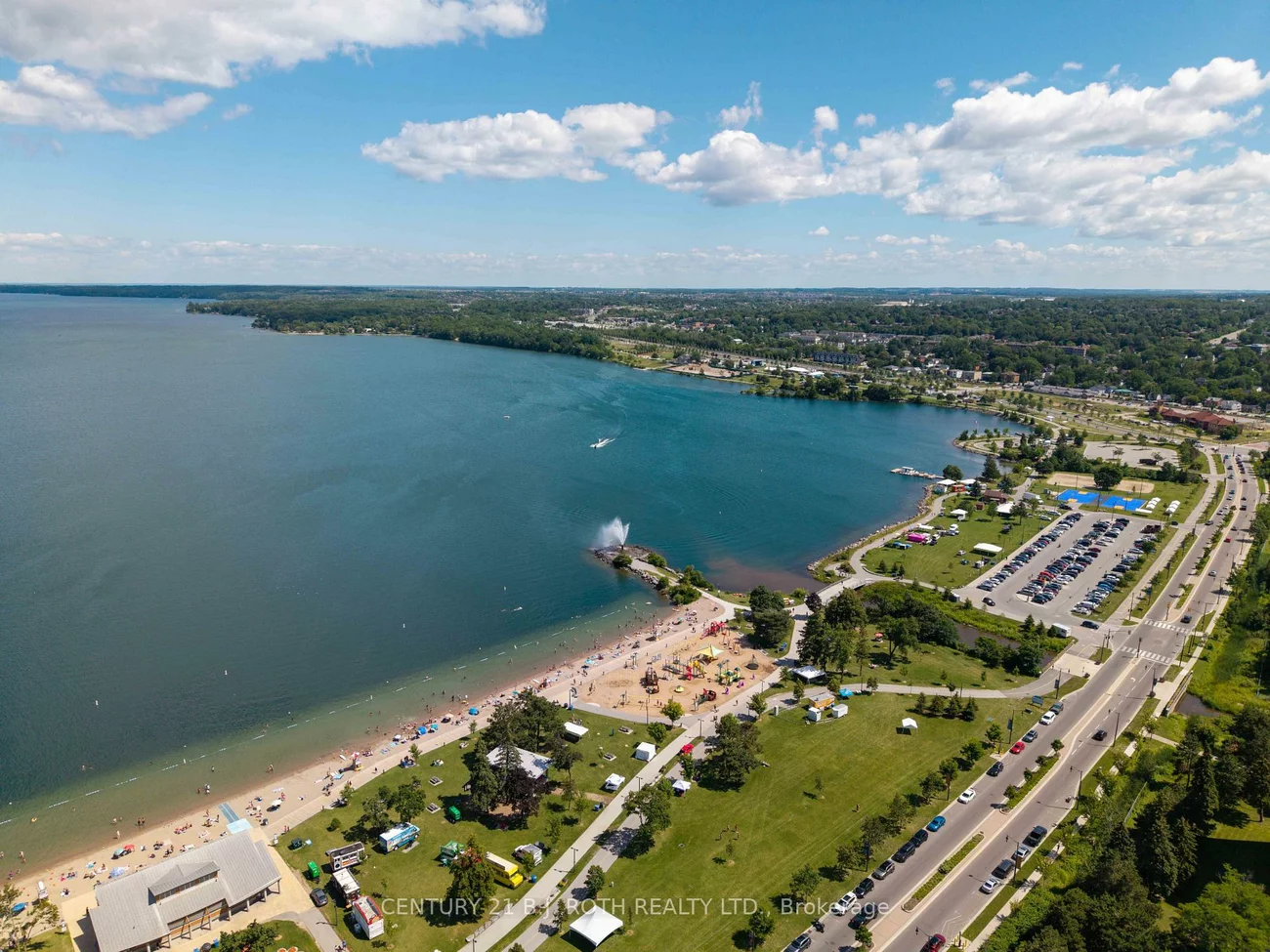 65, Ellen, City Centre, Barrie