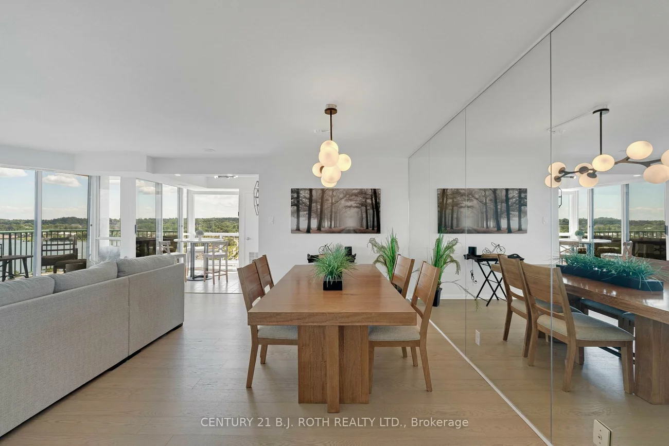65, Ellen, City Centre, Barrie