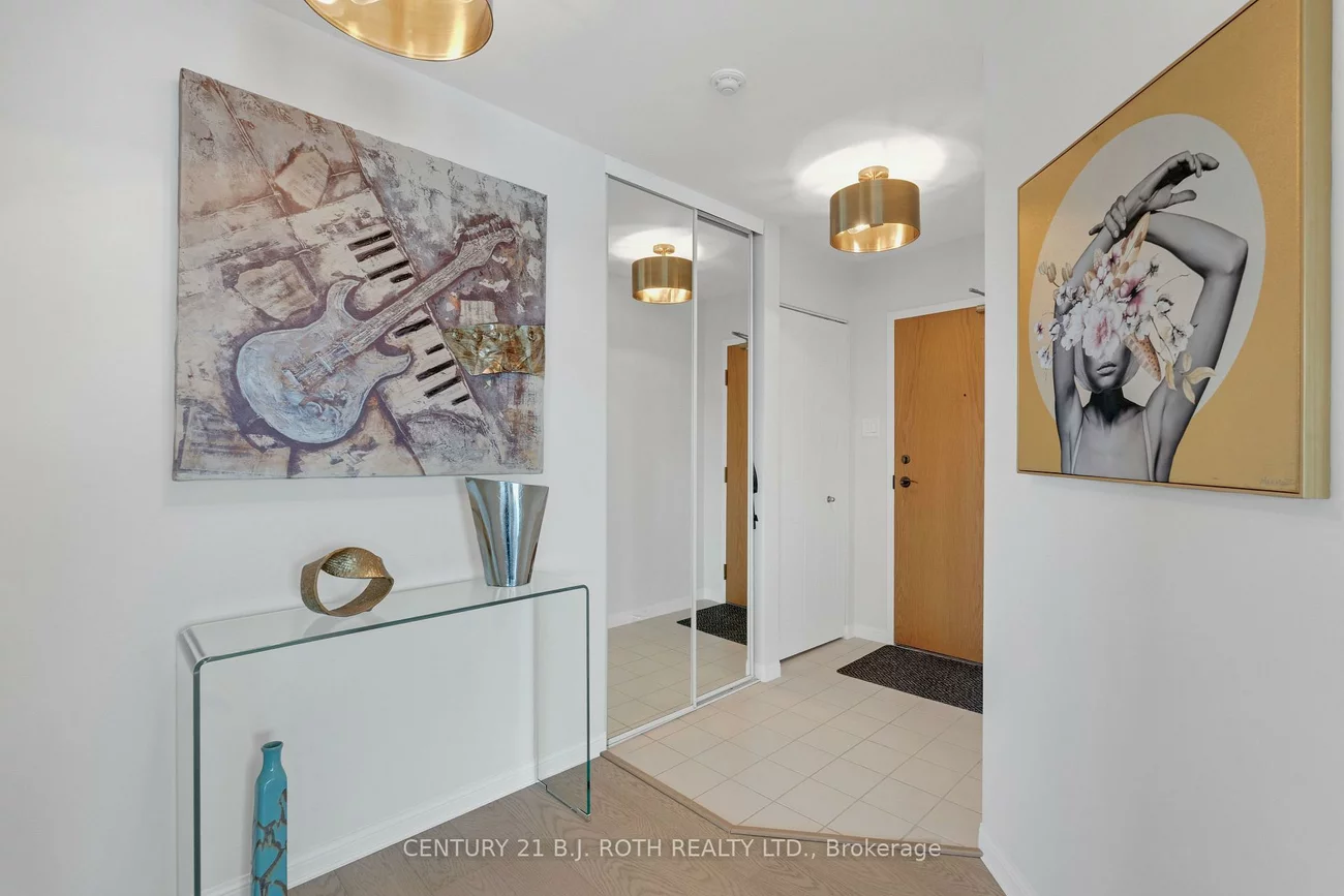 65, Ellen, City Centre, Barrie