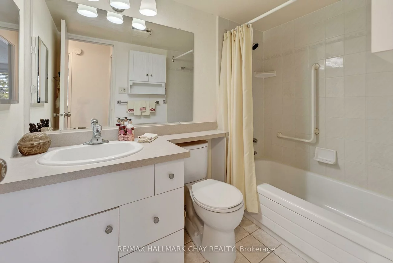 414, Blake, Codrington, Barrie