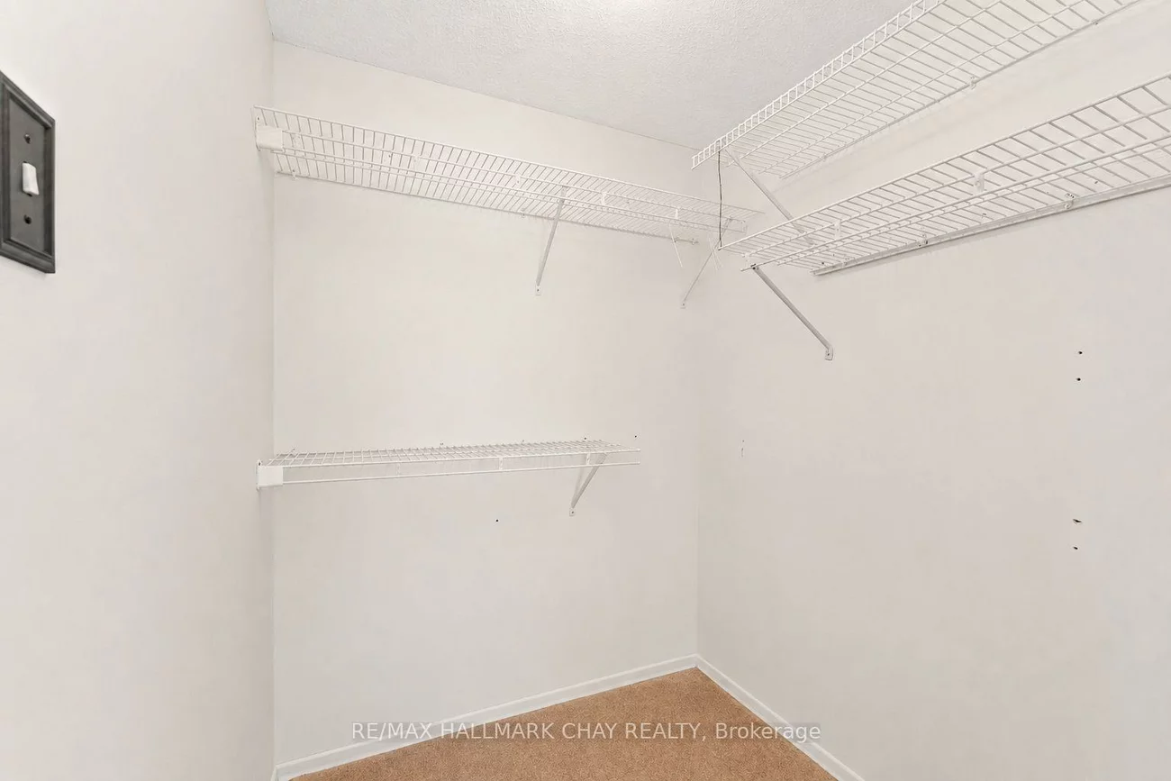 414, Blake, Codrington, Barrie